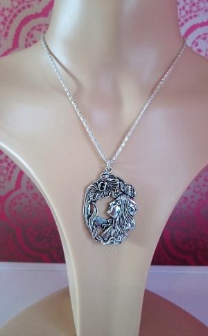 Silver fantasy 3D maiden cameo necklace