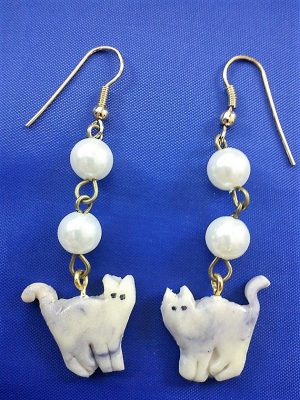 Cat and pearl (glow in dark) earrings