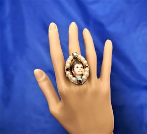 Krishna boy bead and jewel cameo ring