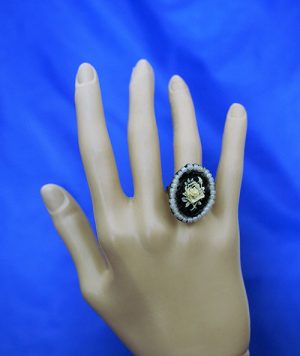 Classic 3D rose cameo ring