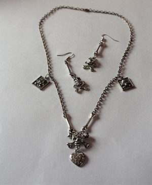 Skull pirate heart necklace and earring set