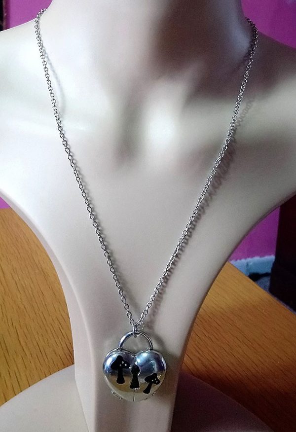 Wonderland toadstool heart locket necklace