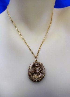 Gold standard 3D Jesus cameo necklace