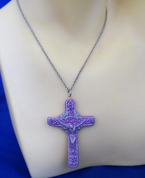 Pink detailed Crucifix necklace