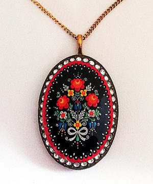 Art Nouveau Bohemian cameo pendant necklace
