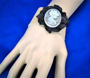Victorian Lolita leather lady cameo bracelet